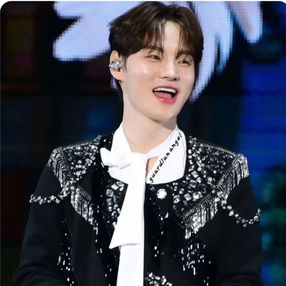 A moment captured by a fan of Park Seojin