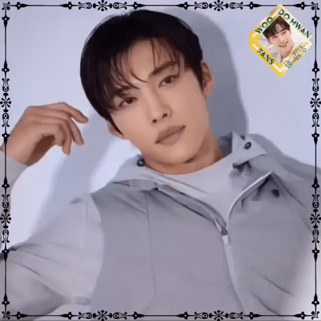 A moment captured by a fan of Woo Dohwan