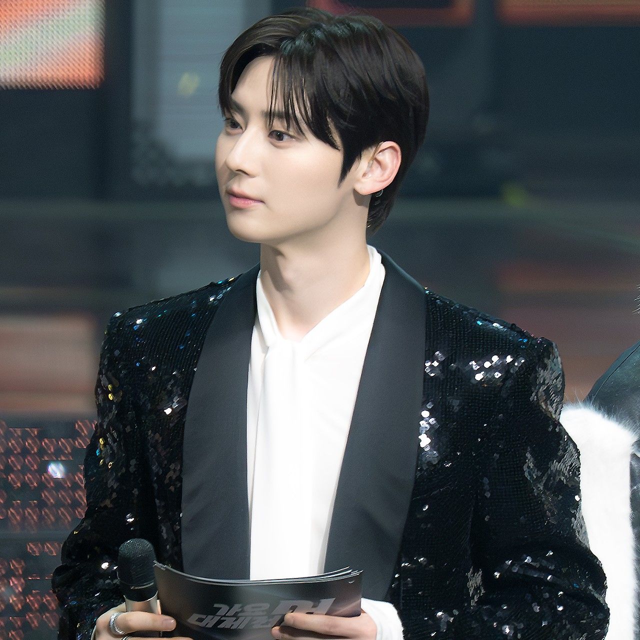 Recent activity shot of Hwang Minhyun