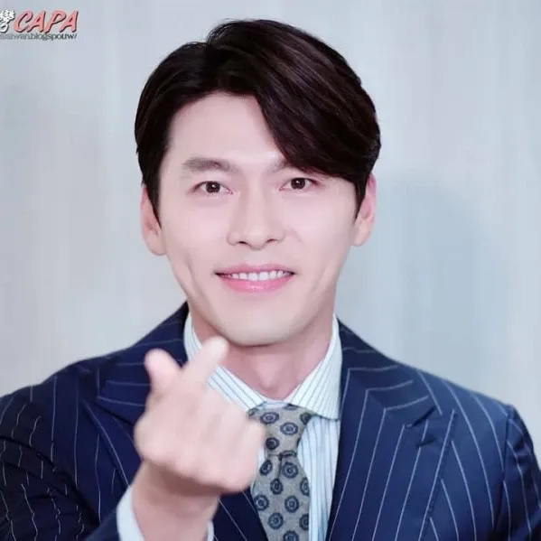 A moment captured by a fan of Hyun Bin