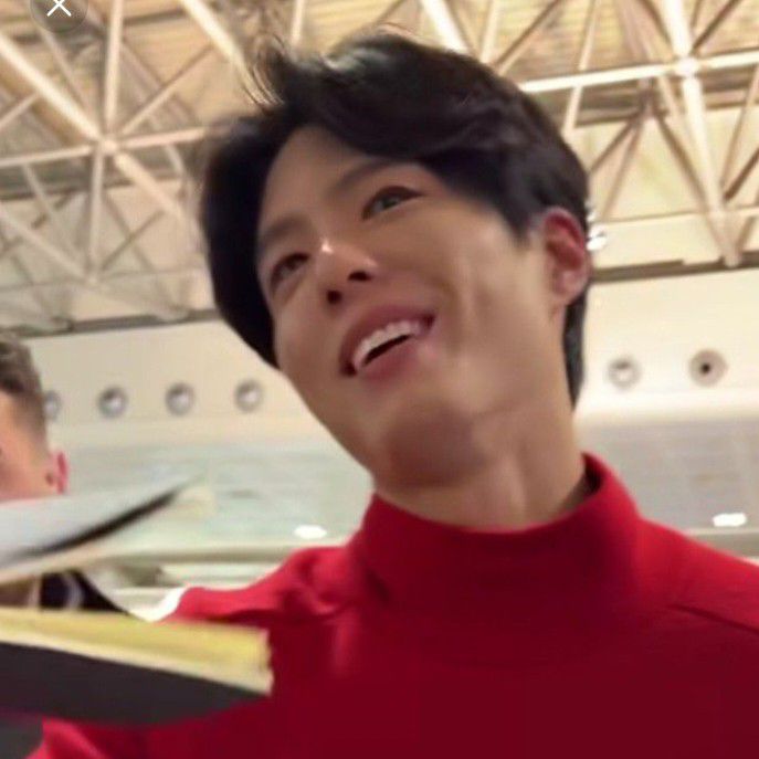 Behind-the-scenes cut of Park Bogum