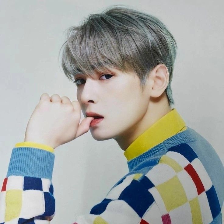 Latest photo of Cha Eunwoo