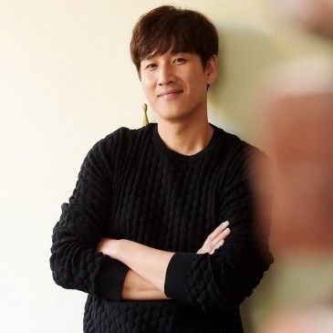 Recent activity shot of Lee Sunkyun