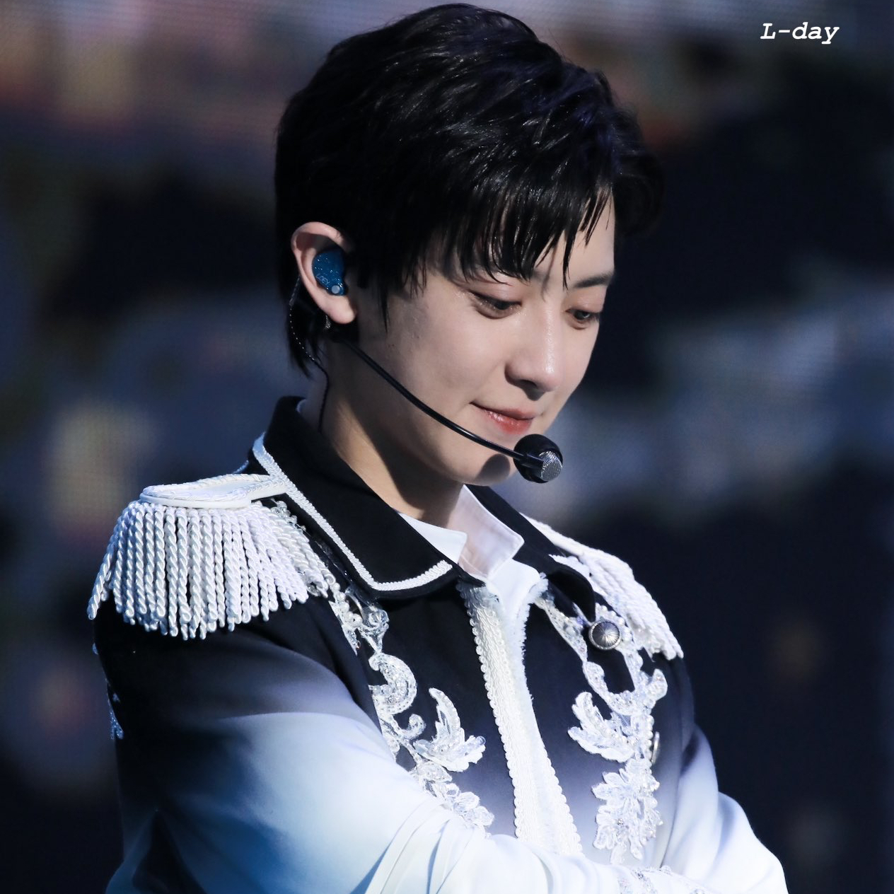 Behind-the-scenes cut of Chanyeol