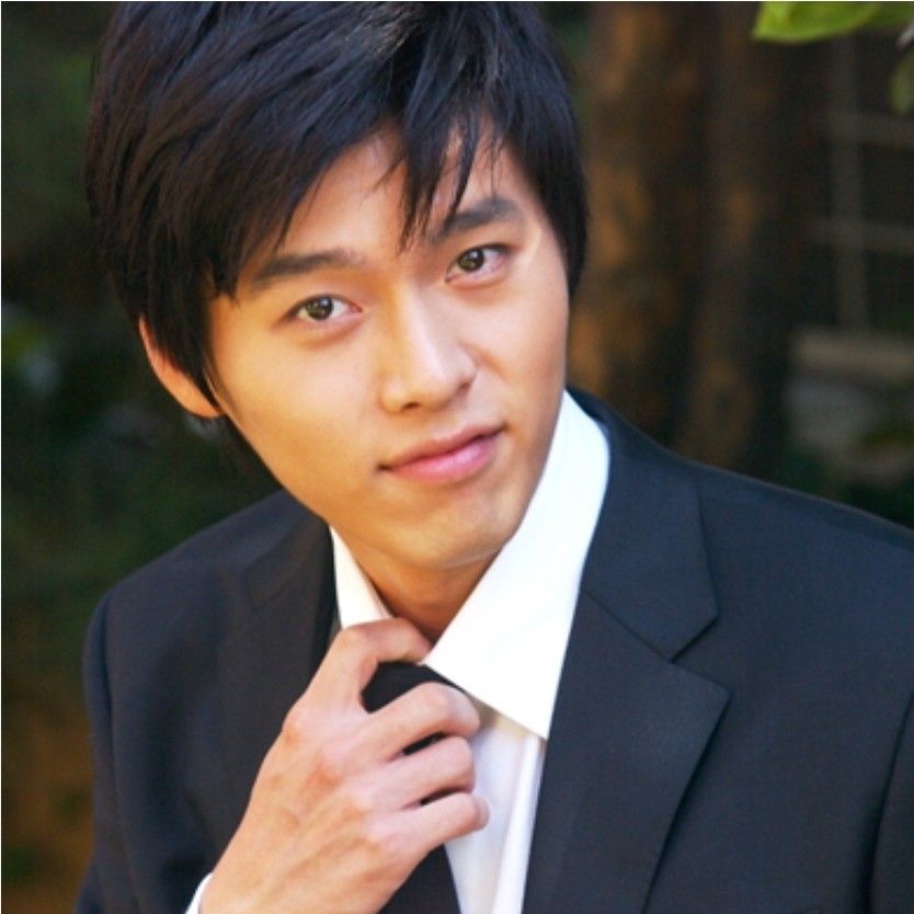 Foto kegiatan terbaru dari Hyun Bin