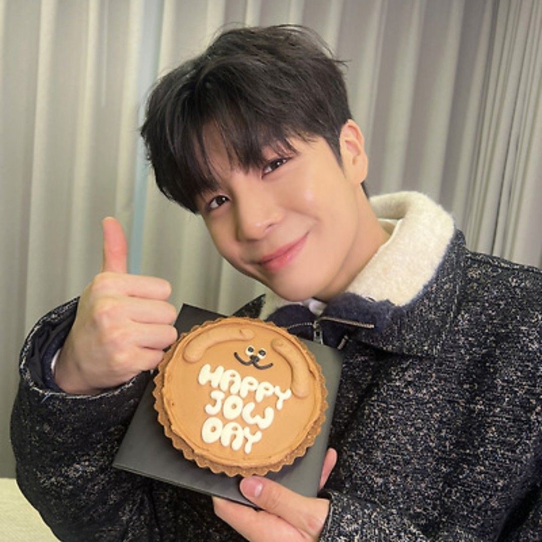 Momen yang diabadikan oleh penggemar Jeong Dongwon