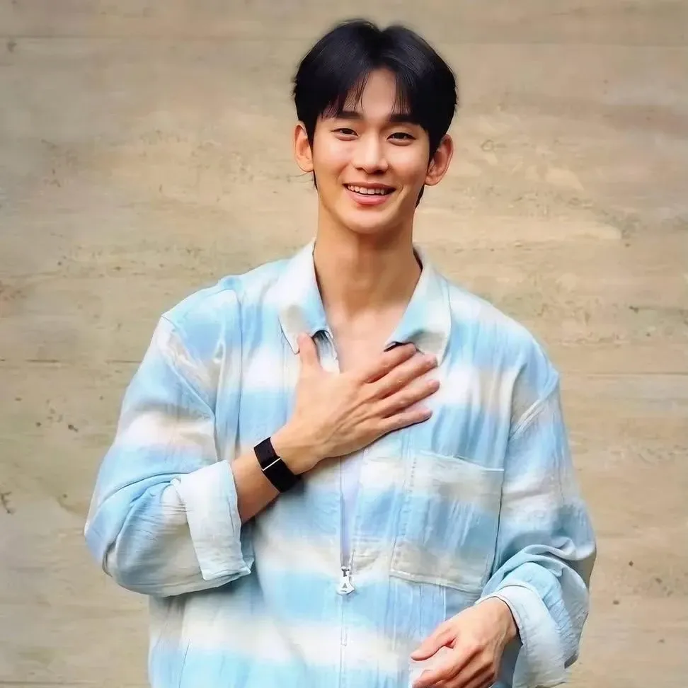 Behind-the-scenes cut of Kim Soohyun