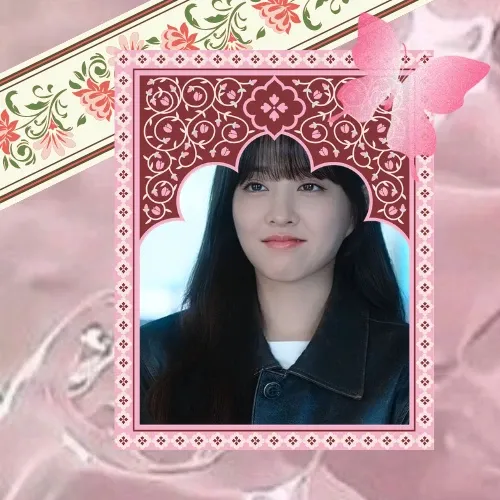 A moment captured by a fan of Park Boyoung