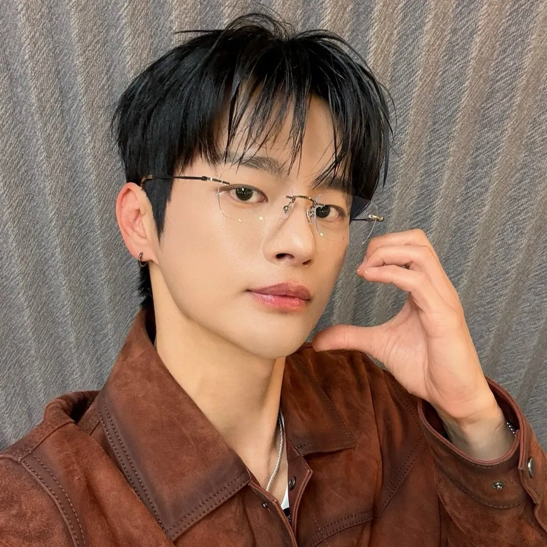 Recent activity shot of Seo Inguk