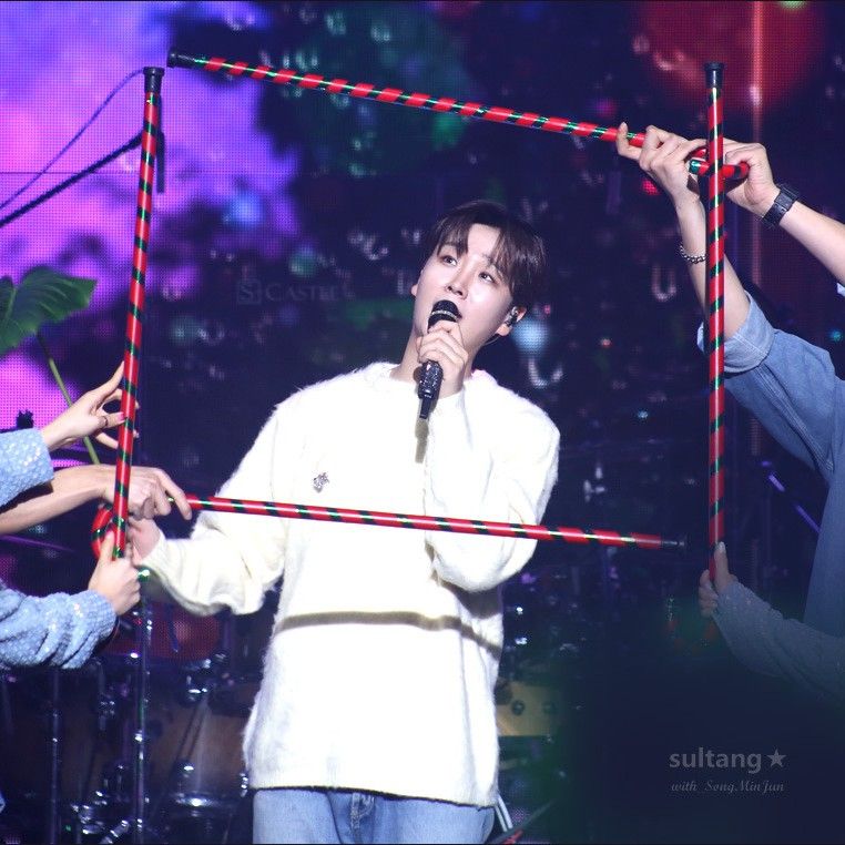 Behind-the-scenes cut of Song Minjun