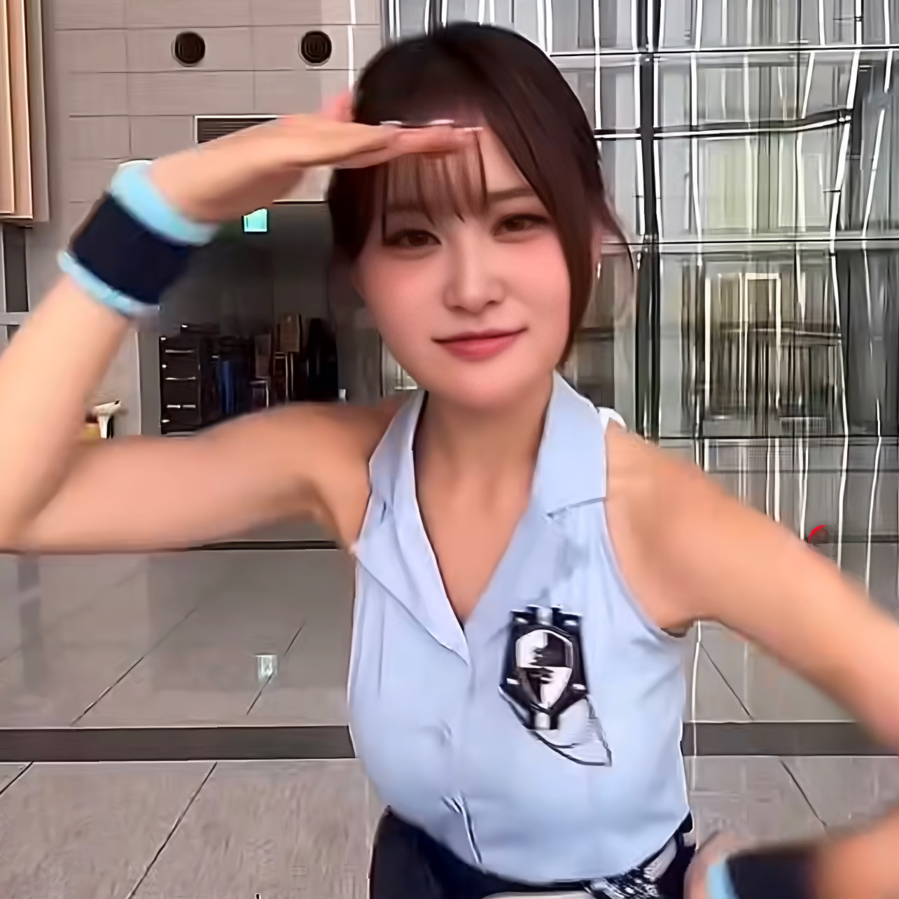 A moment captured by a fan of Kim Dahyun