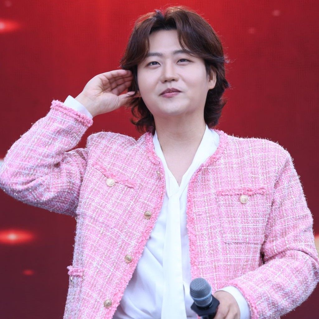 Recent activity shot of Min Soohyun