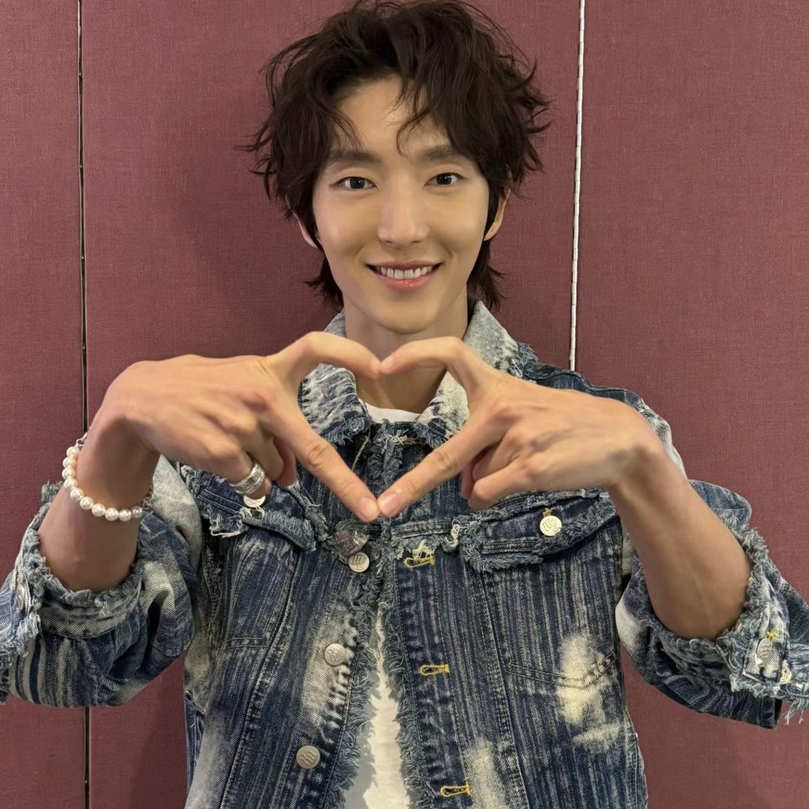 Foto terbaru dari Lee Joongi