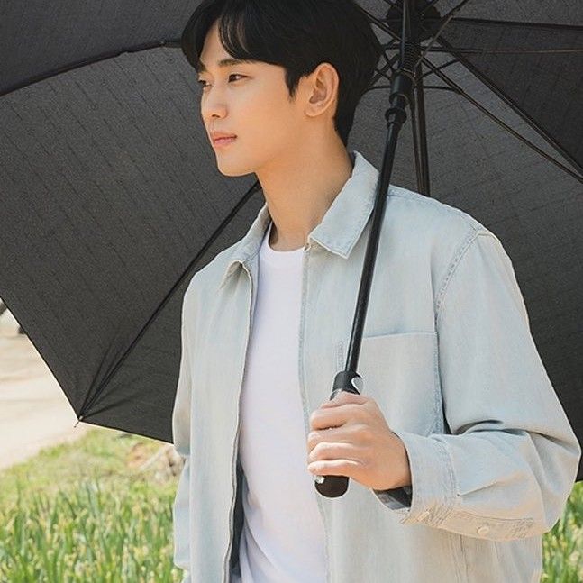 Behind-the-scenes cut of Kim Soohyun