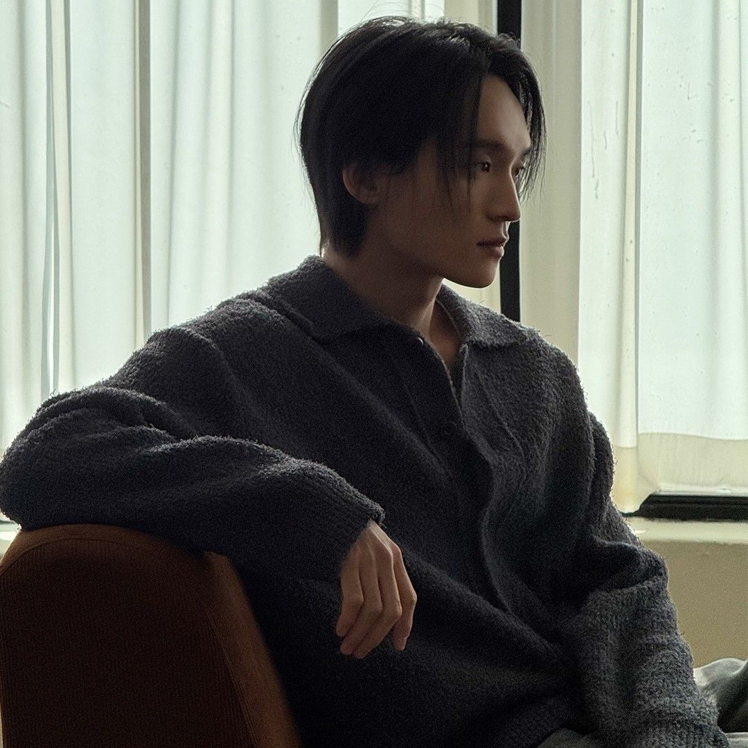 Latest photo of Choi Hojong