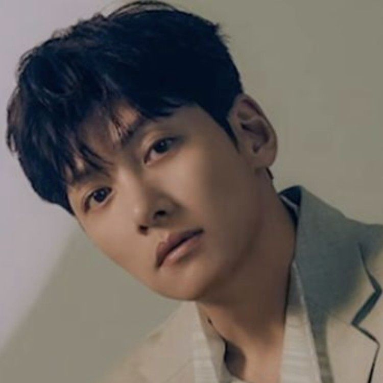 Latest photo of Ji Changwook