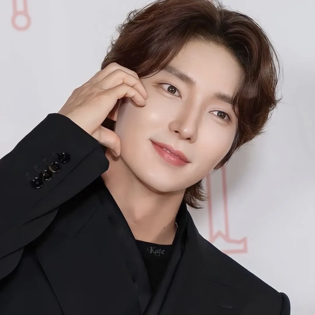 이준기 최근 활동샷