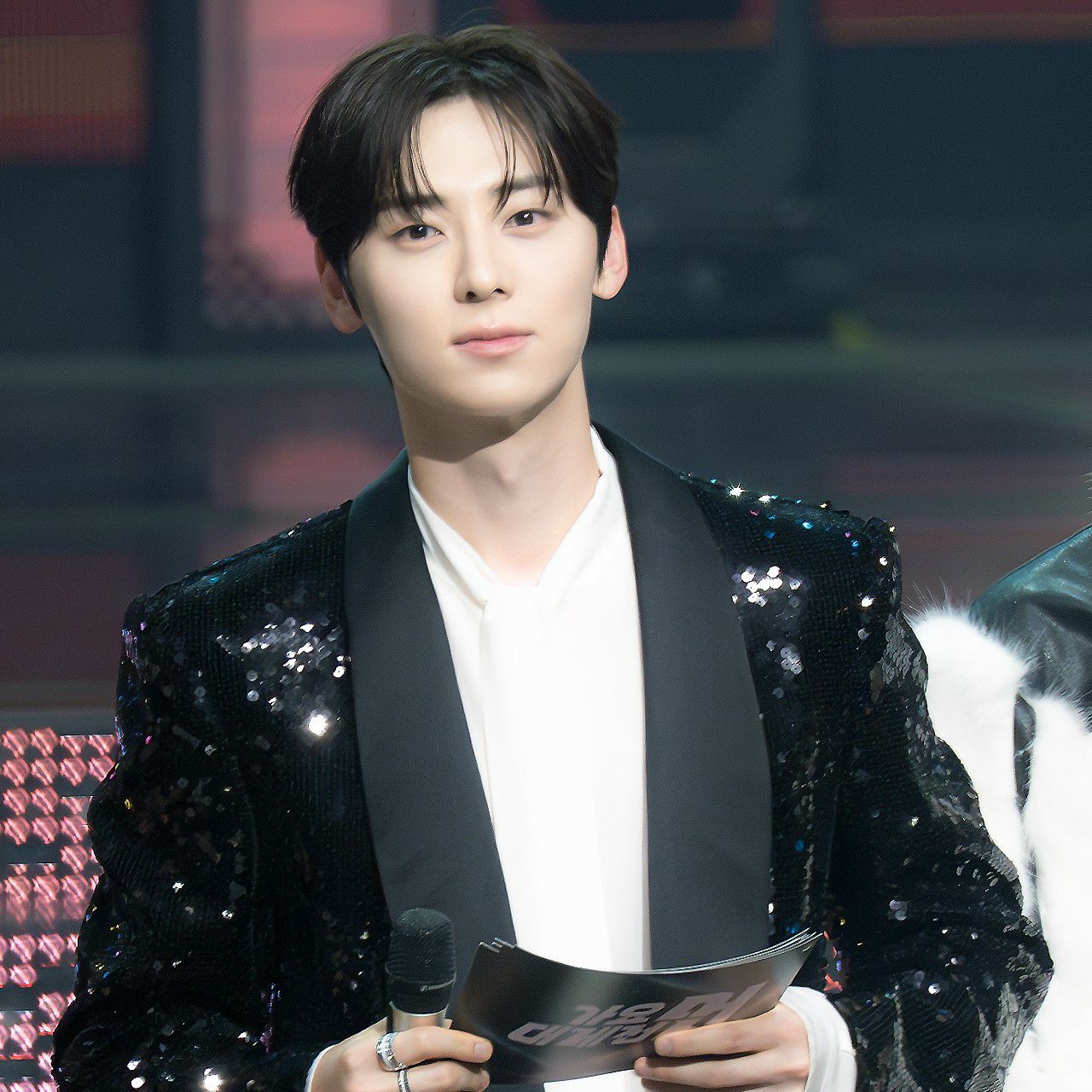 Recent activity shot of Hwang Minhyun