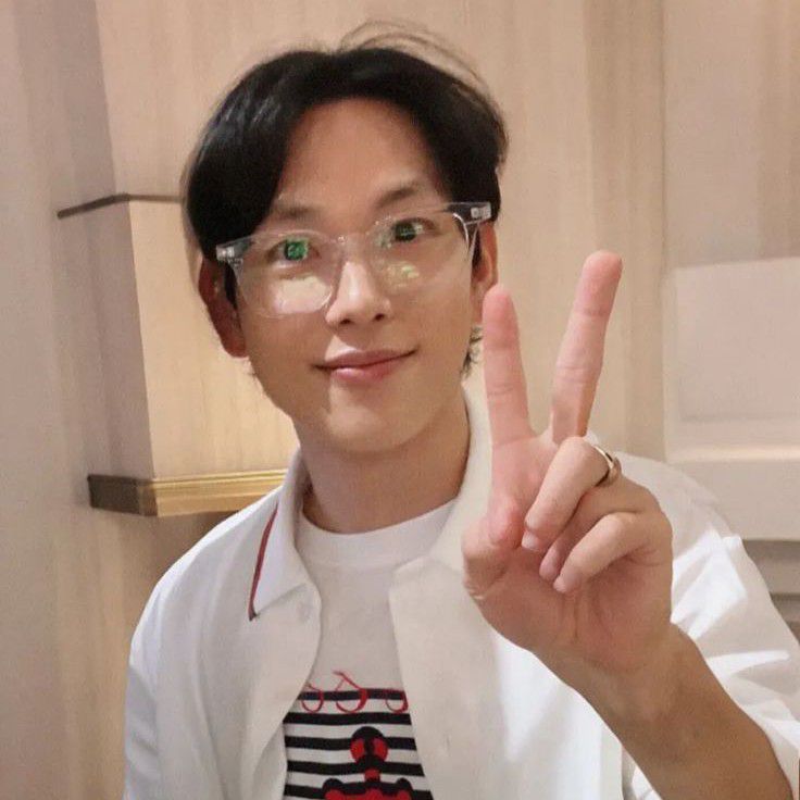 Latest photo of Yim Siwan