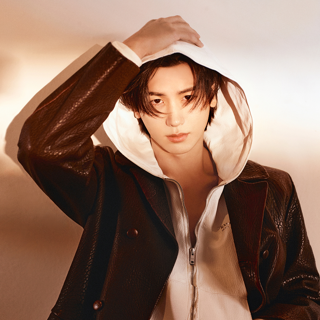 Recent activity shot of Park Hyungsik