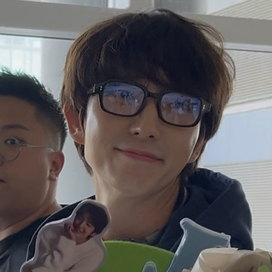 A moment captured by a fan of Lee Joongi