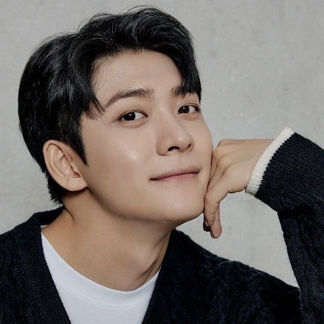 Behind-the-scenes cut of Kang Taeoh