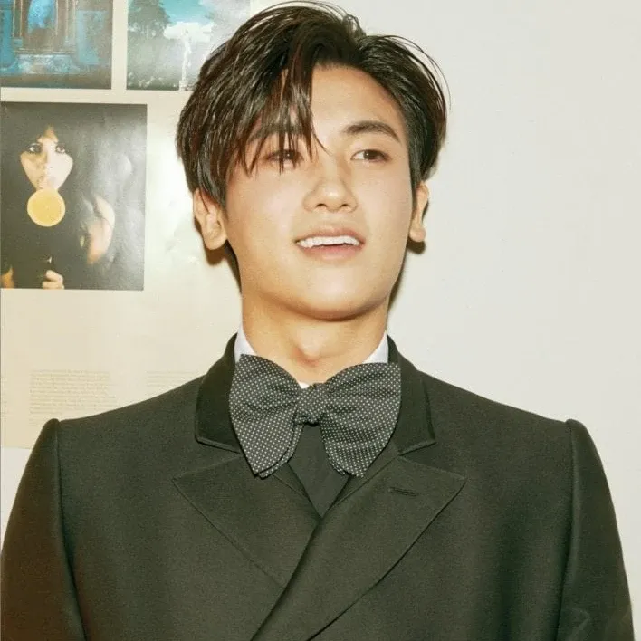 Behind-the-scenes cut of Park Hyungsik