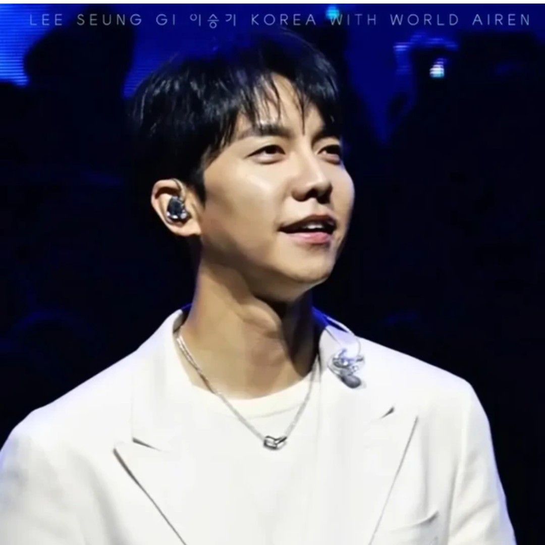 Foto terbaru dari Lee Seunggi