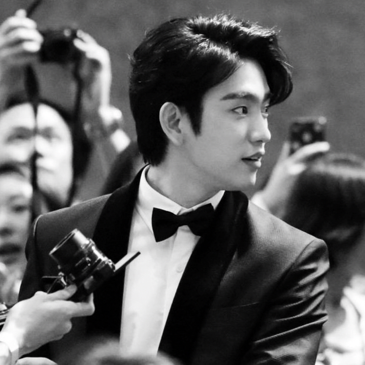 Cuplikan di balik layar dari Park Jinyoung