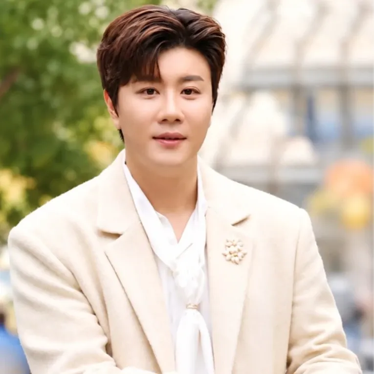 Latest photo of Jin Haesung