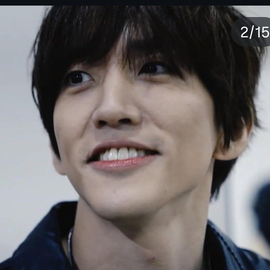 Recent activity shot of Lee Seungyoon