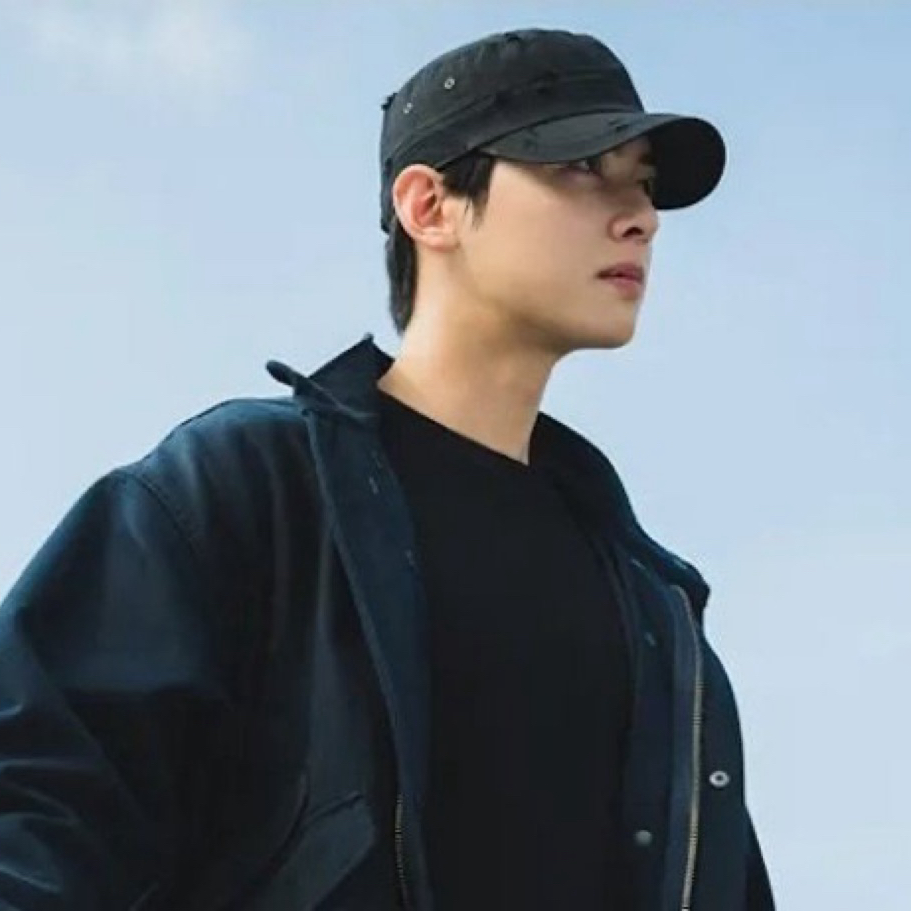 Latest photo of Cha Eunwoo