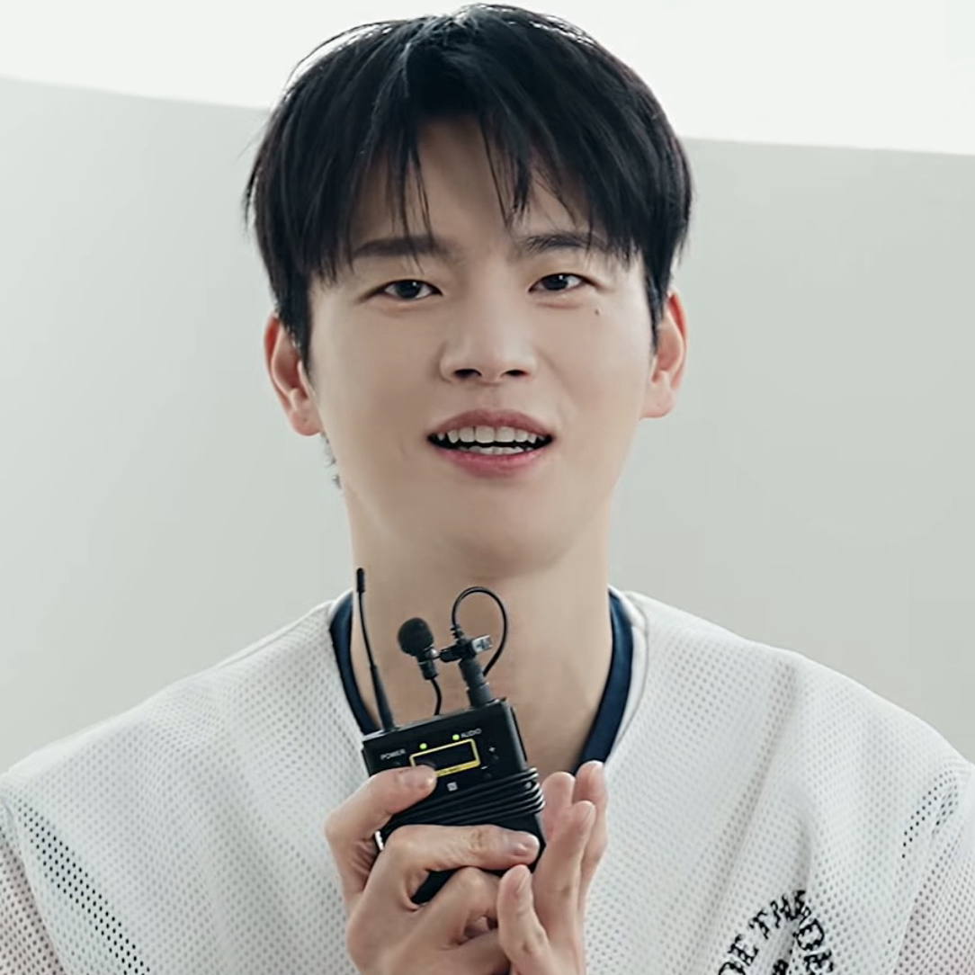 A moment captured by a fan of Seo Inguk