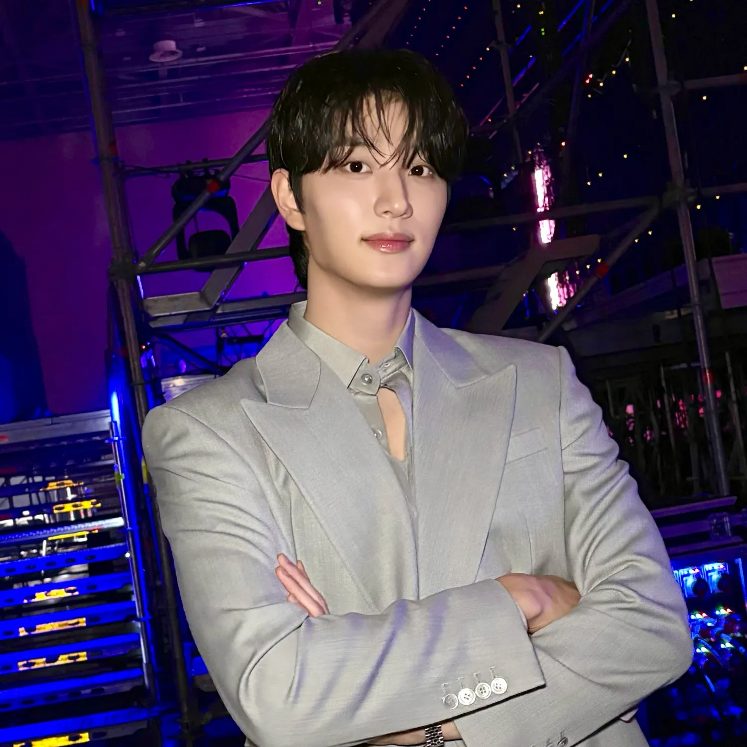 Behind-the-scenes cut of Kim Jaewon