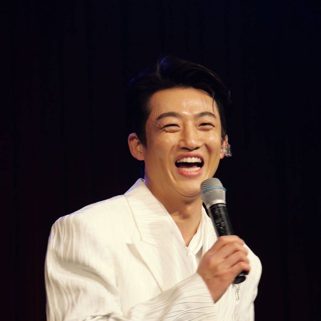 Latest photo of Shin Seungtae