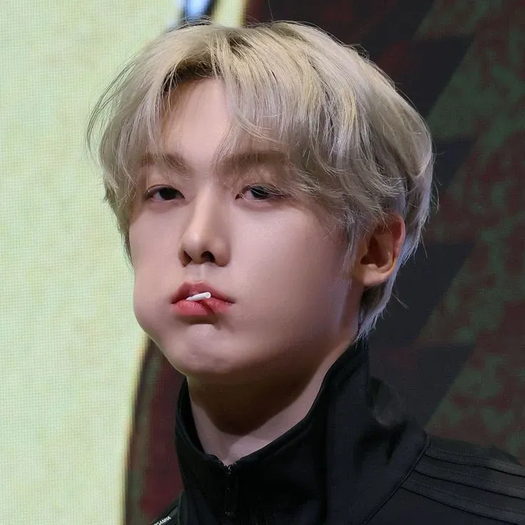 Behind-the-scenes cut of Yoon Sanha