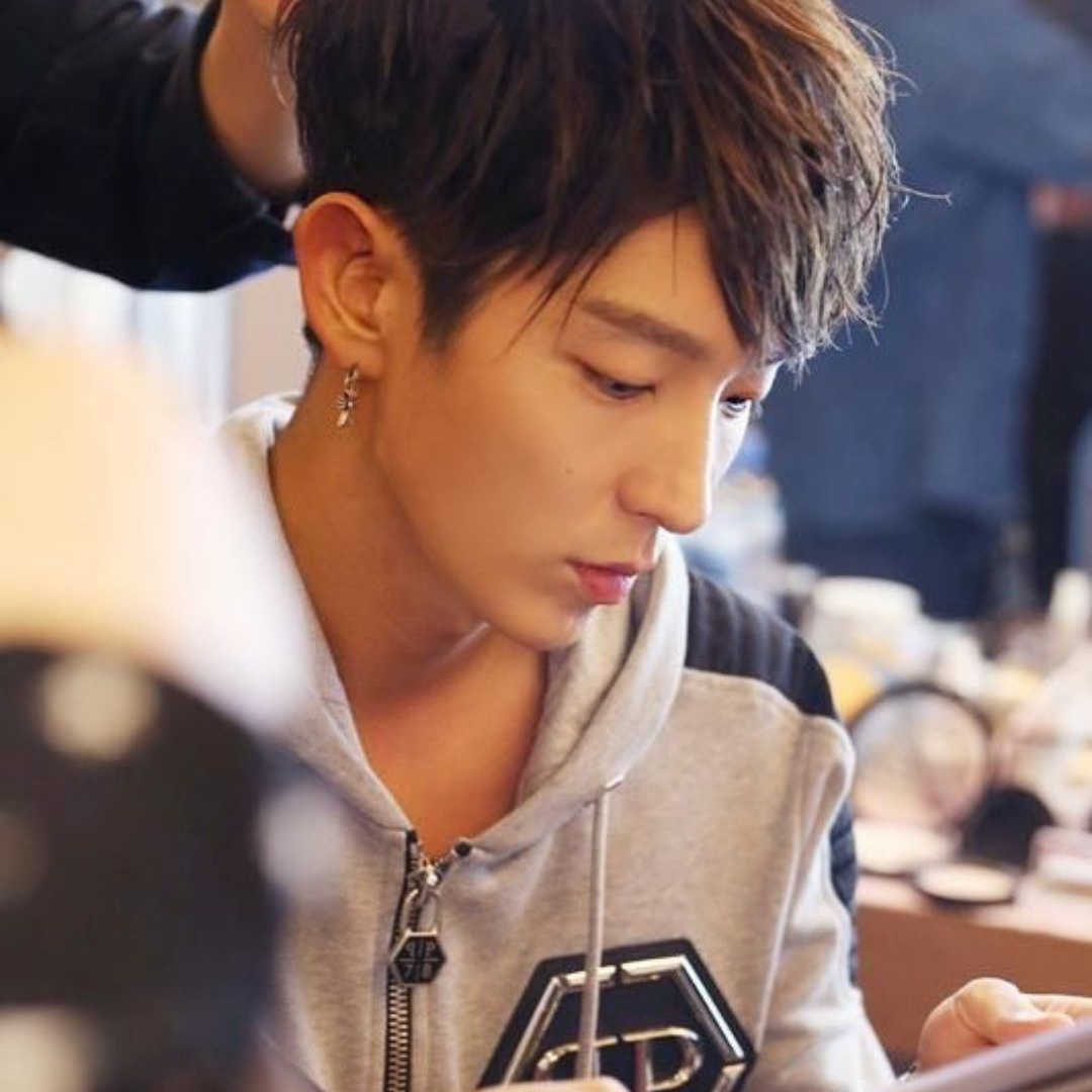 이준기 최근 활동샷