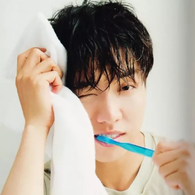 イ・スンギの最近の活動ショット