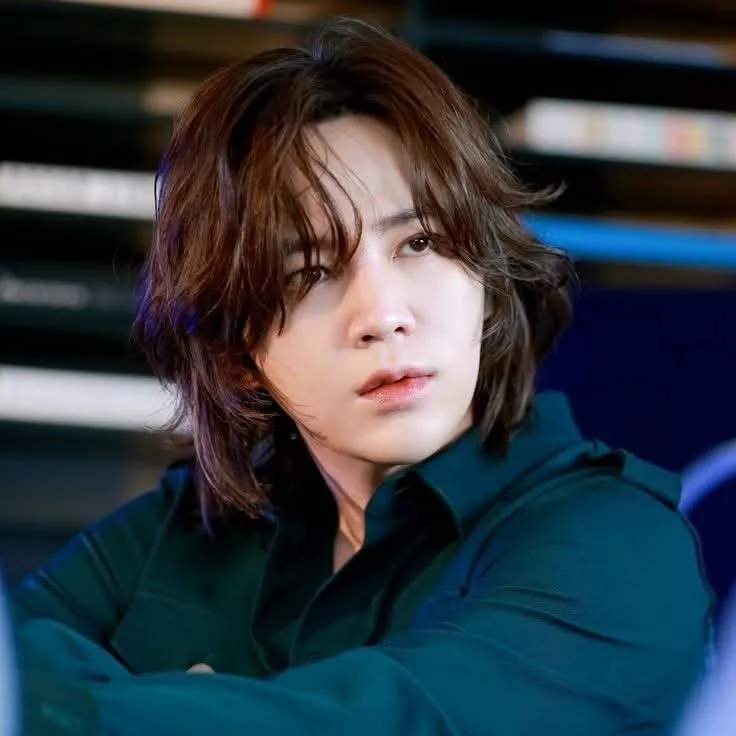 Recent activity shot of Jang Geunsuk