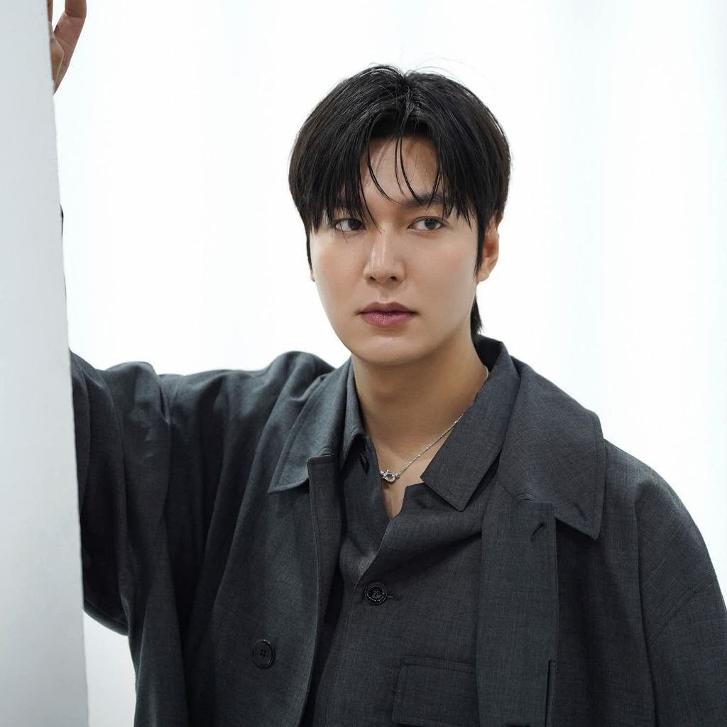 Recent activity shot of Lee Minho