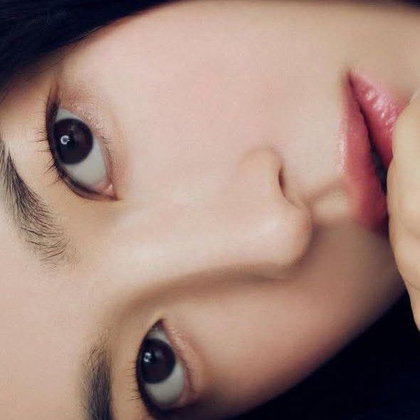 Recent activity shot of Song Hyekyo