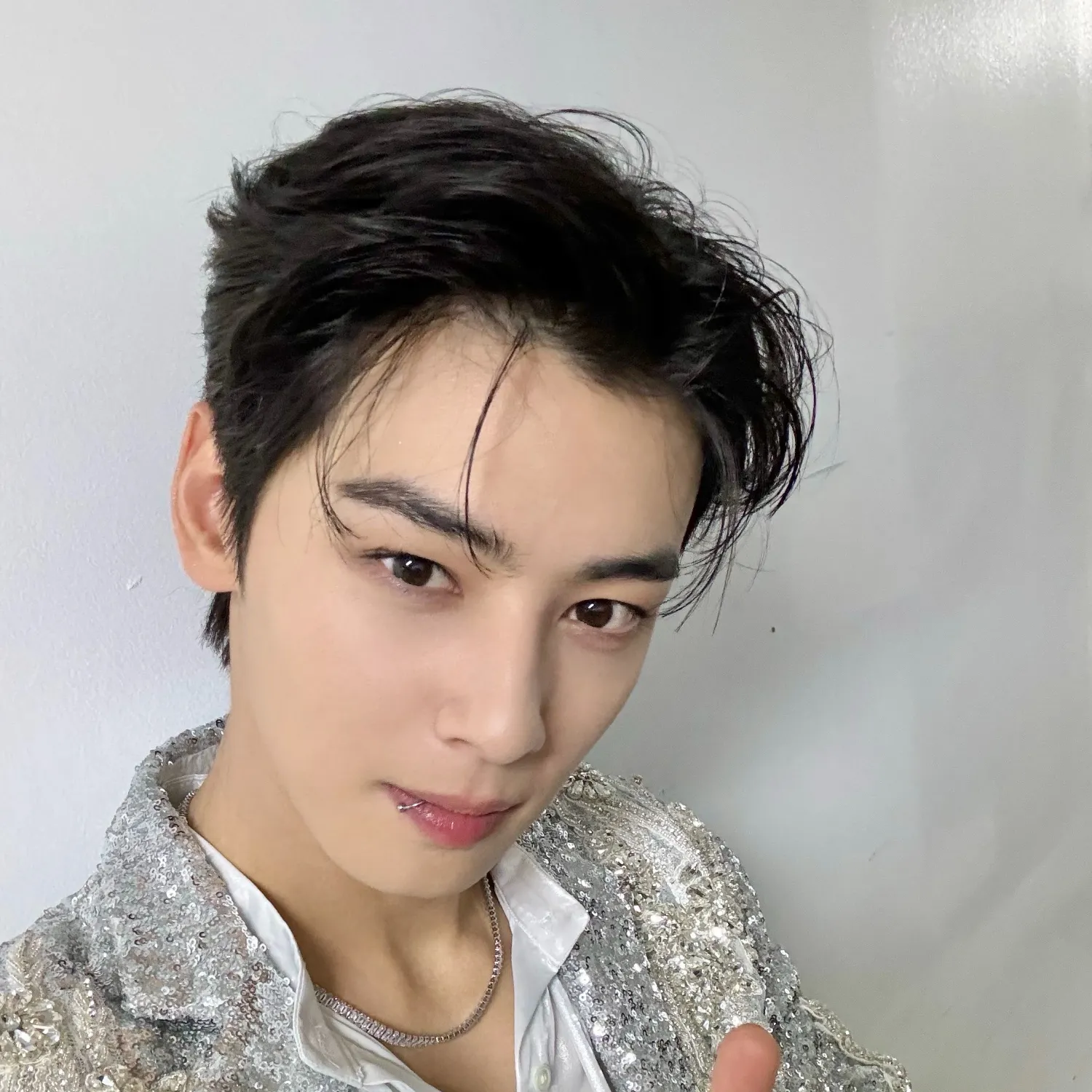 A moment captured by a fan of Cha Eunwoo