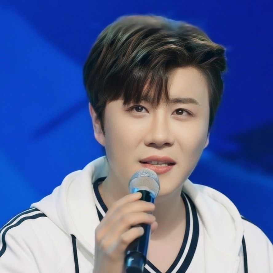 チン・ヘソンの最新写真