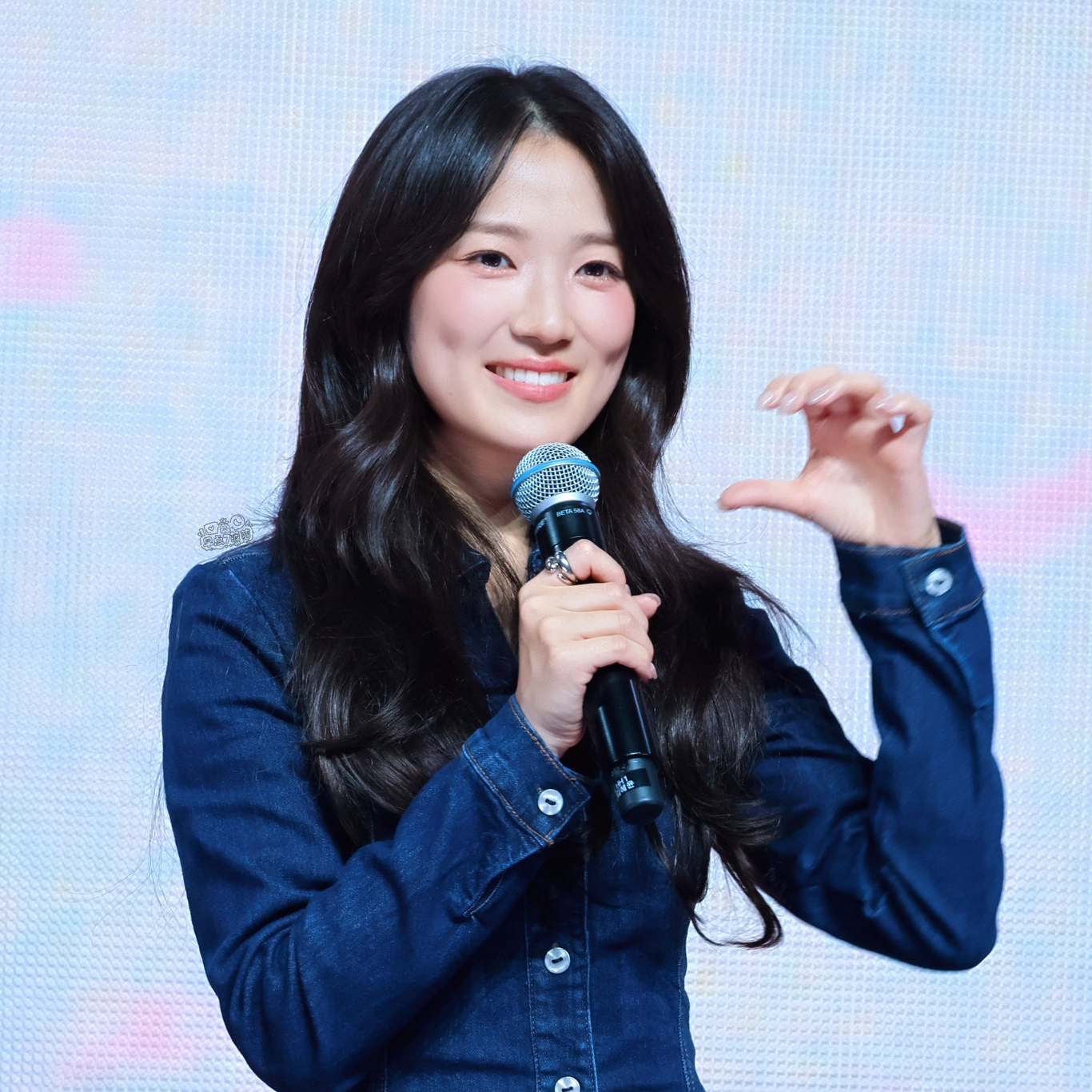 Latest photo of Kim Hyeyoon