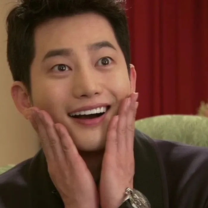 A moment captured by a fan of Park Sihoo