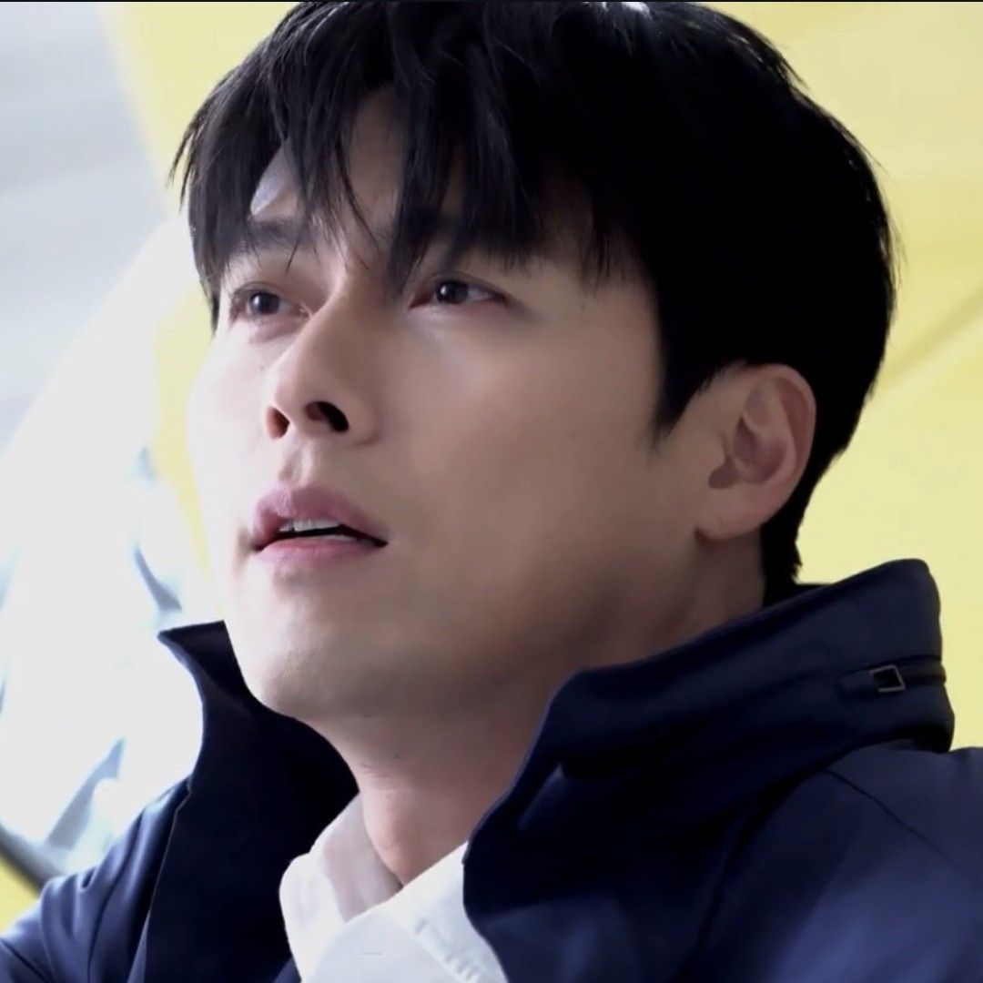 Foto kegiatan terbaru dari Hyun Bin