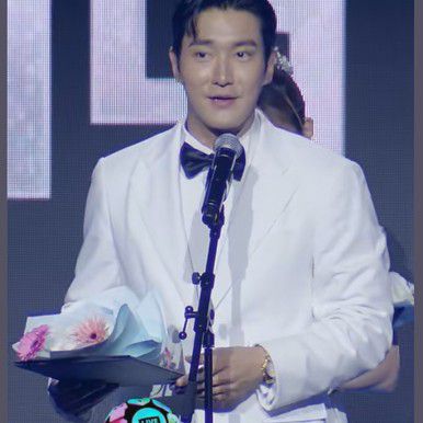 A moment captured by a fan of Choi Siwon