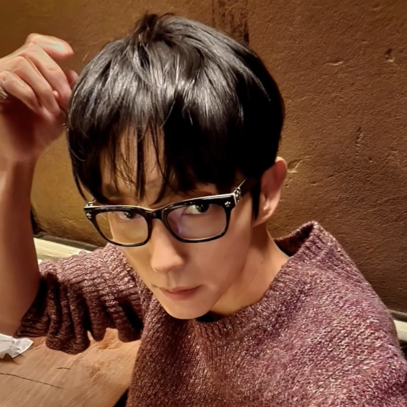 Behind-the-scenes cut of Lee Joongi