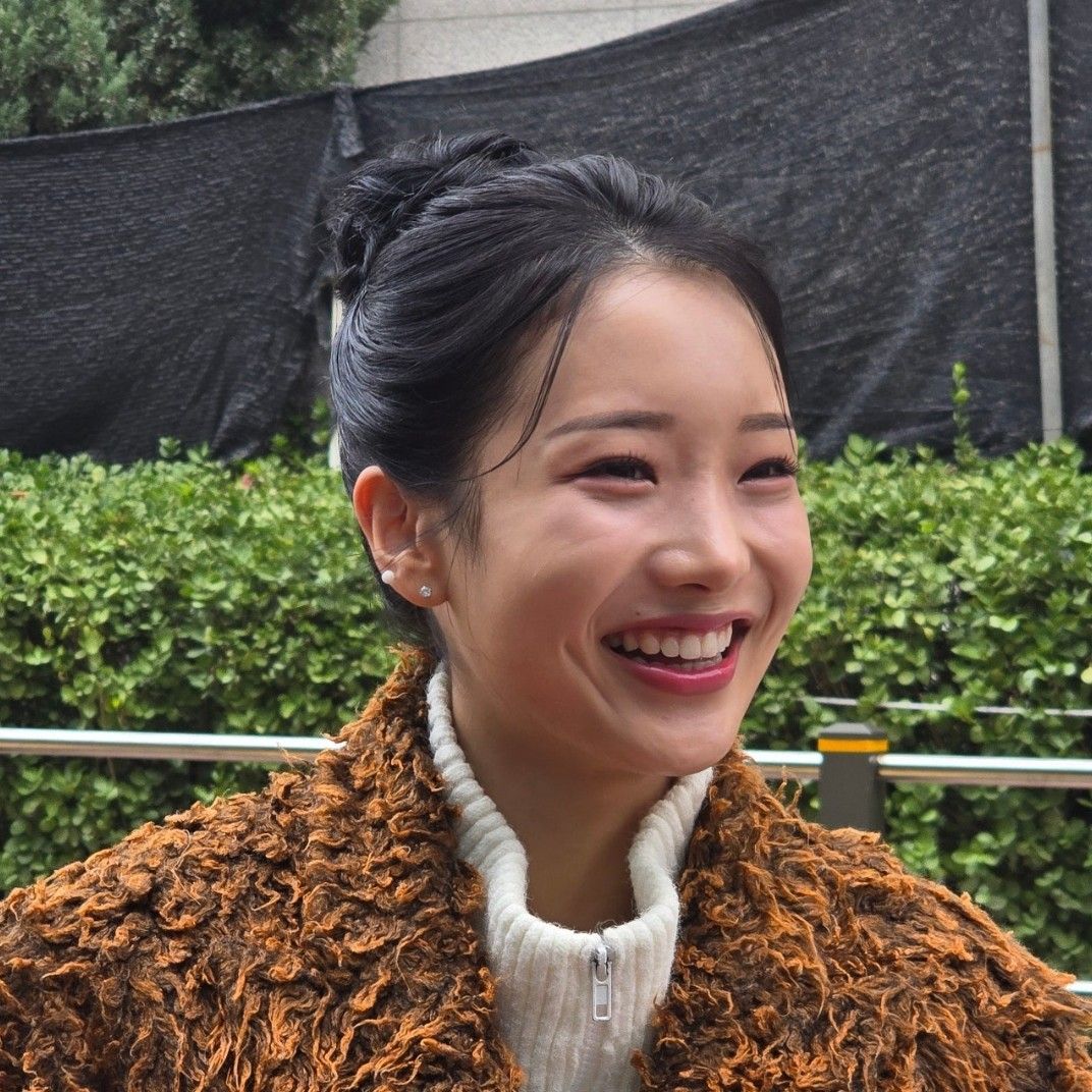 Behind-the-scenes cut of Kim Soyeon (2004)