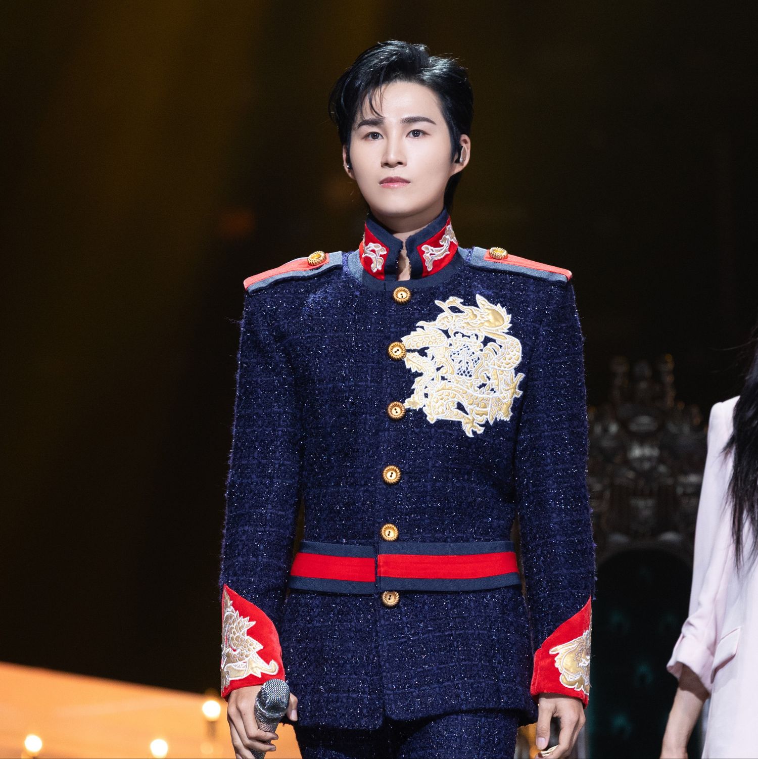 金熙栽的最新照片